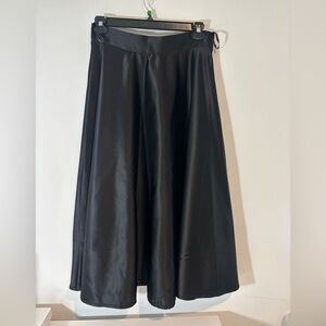 Women’s Size Large Shiny Black Long Pleated Skirt Formal Holiday Zipper Cocktail